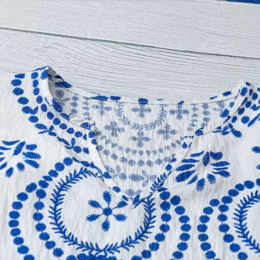 Women's Vintage-print Loose-fit V-neck Short-sleeve Blouse