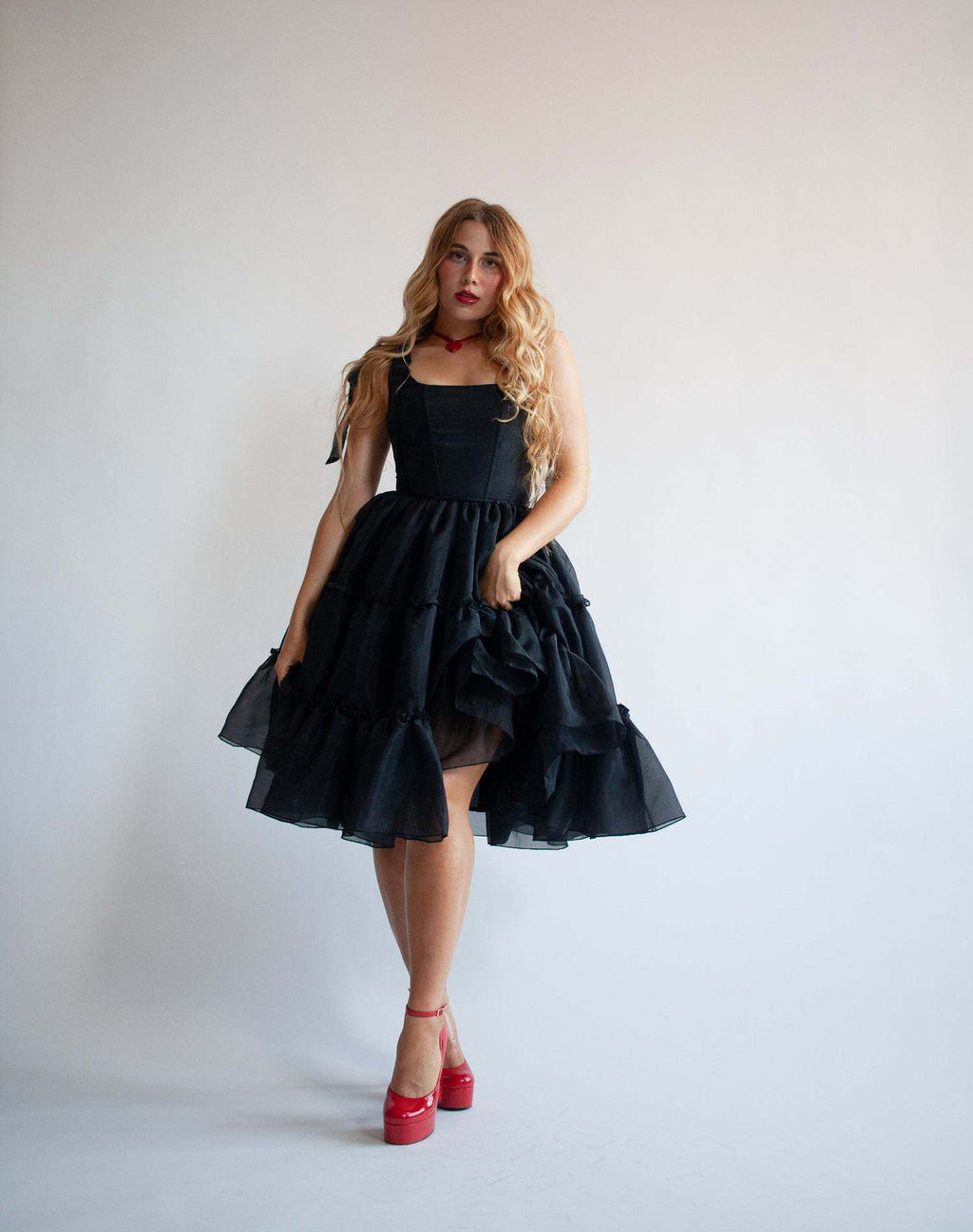 Square-neck Solid-color Wooden High-waist Flared Sleeveless Dress