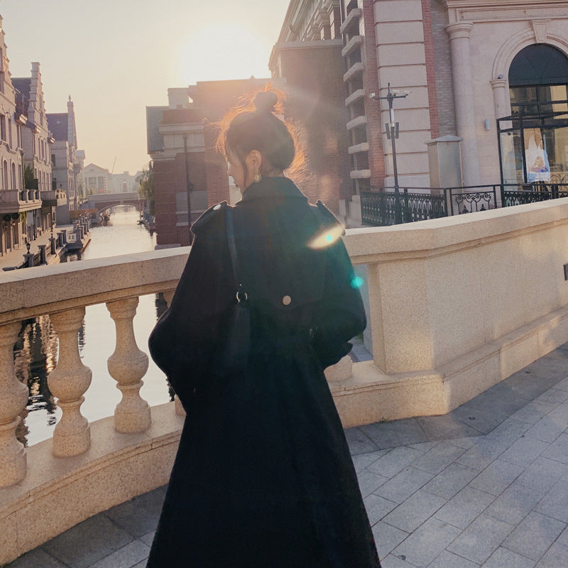 Women's  Mid-length Over The Knee Minimalist Hepburn Style Woolen Coat