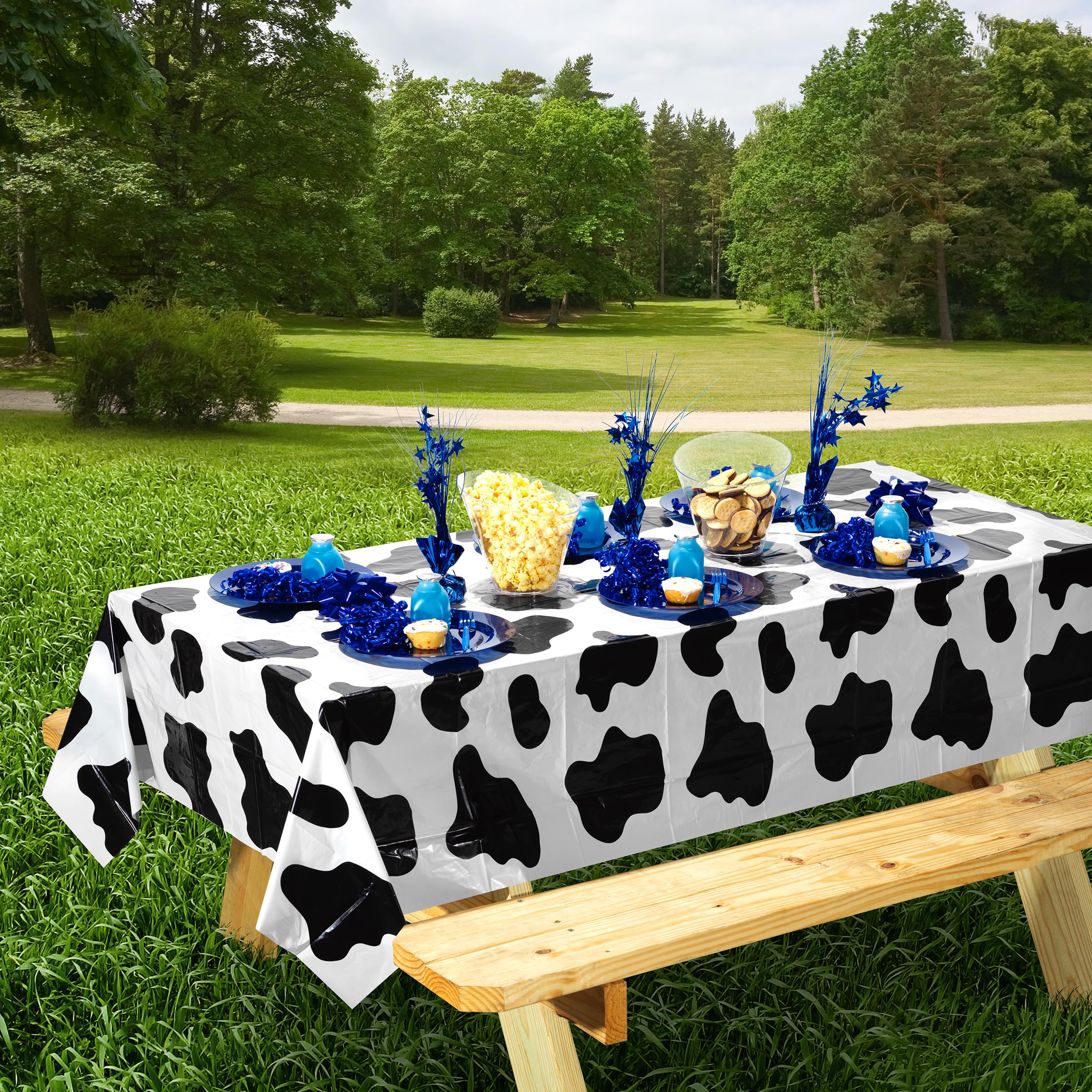 Bedwina Cow Print Tablecloths (Pack of 6) 54 x 72 in – Black & White Party Covers