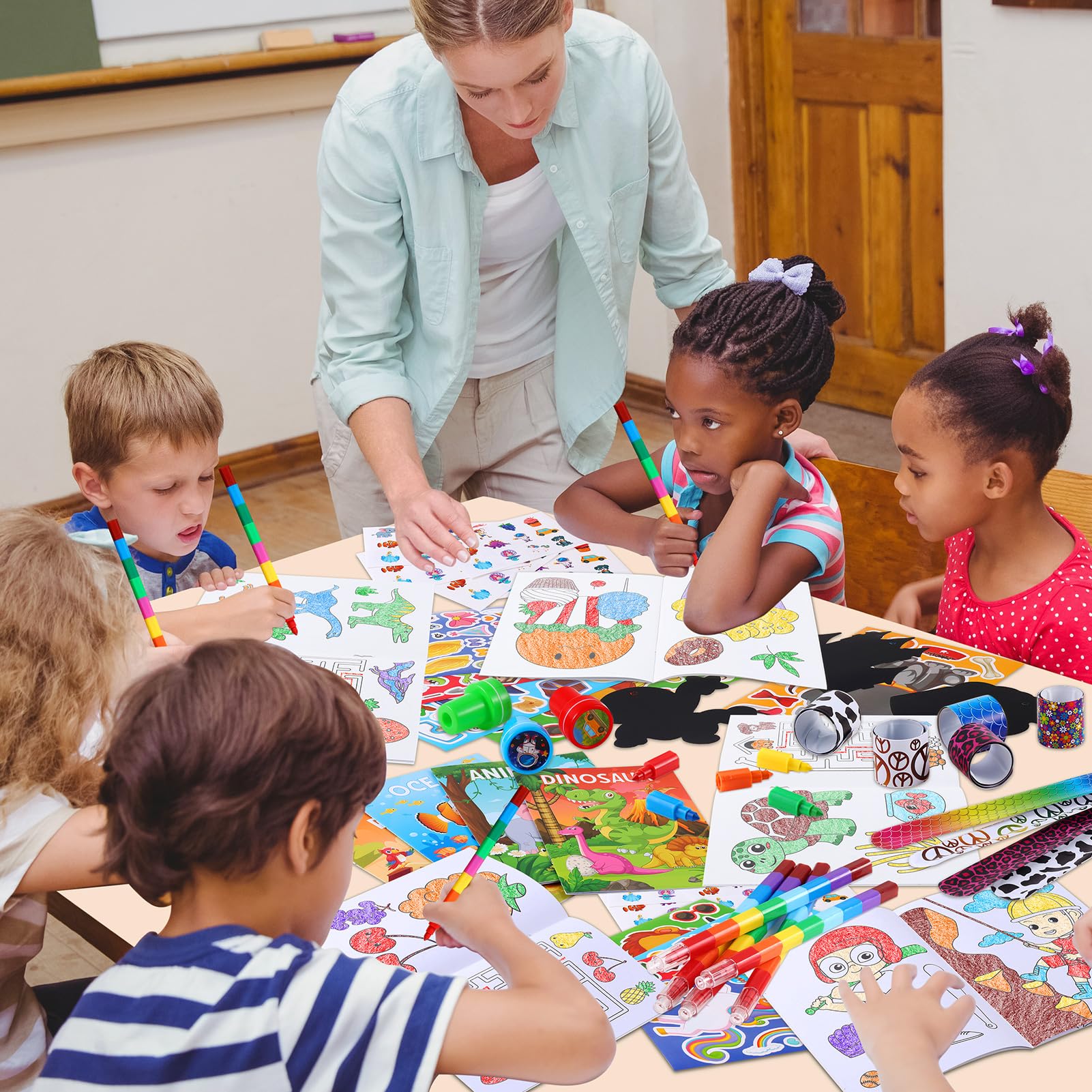 BenLouis 192Pcs Kids Party Favors: Mini Coloring Books, Crayons, Slap Bracelets & Stickers Set