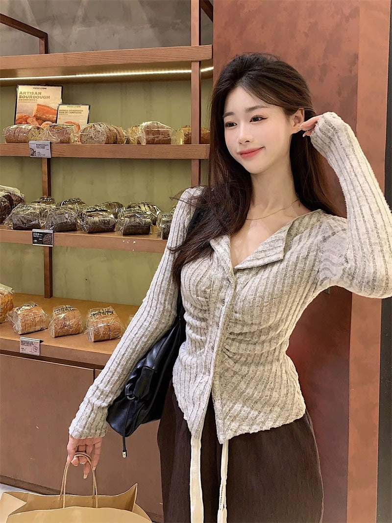Women's Autumn Age-reducing Lapel Slim-fit Cardigan