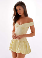 Spicy Girl Polka-Dot Halterneck Waist-Cinching Figure-flattering Dress