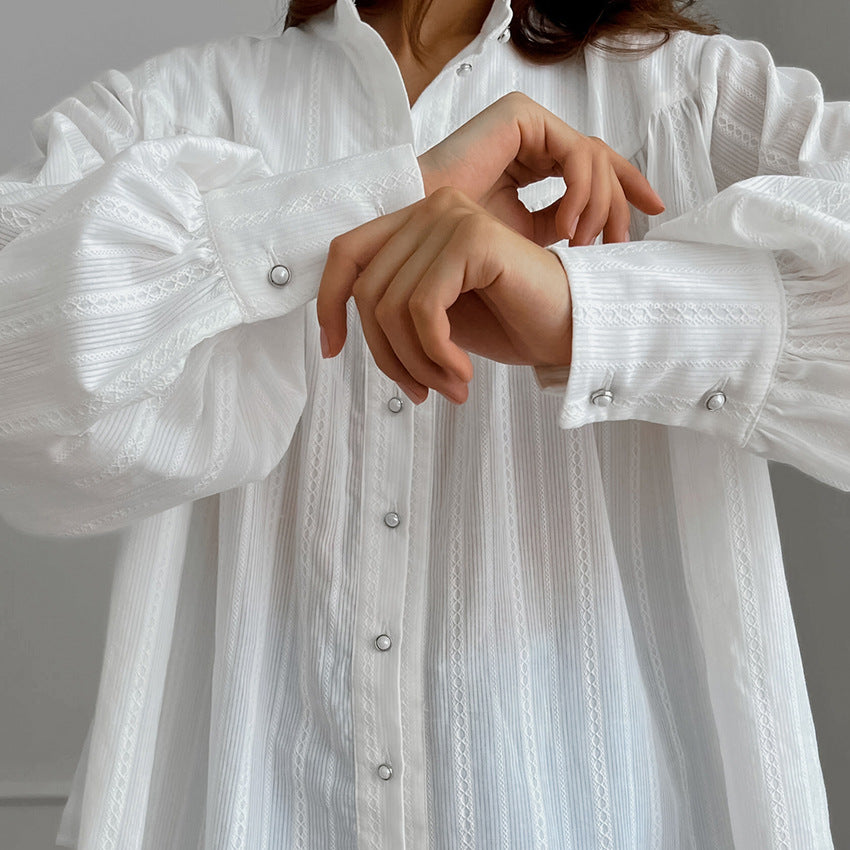 Simple Jacquard Top With A Stand-up Collar And Slightly Puffed Sleeves