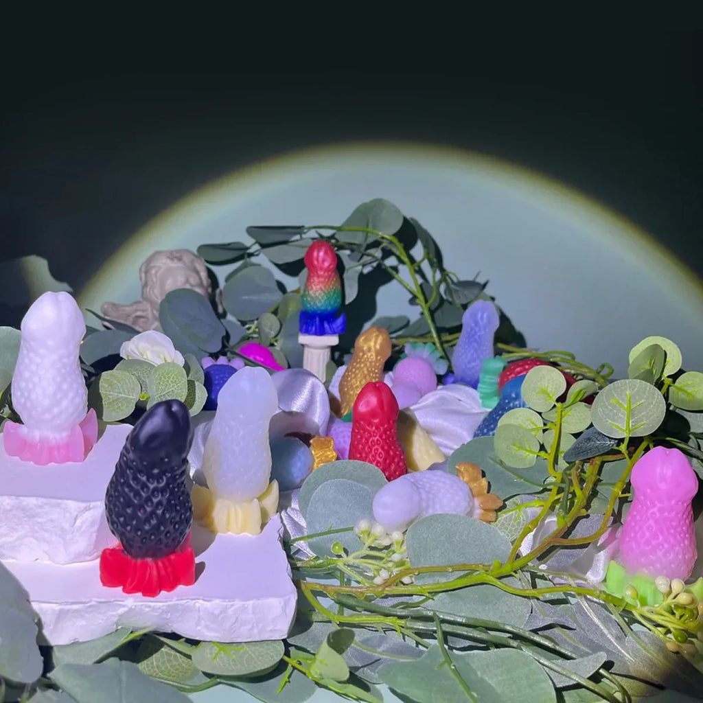Nothosaur BERRYBLOOM - Fantasy Dildo - Strawberry Silicone Butt Plug