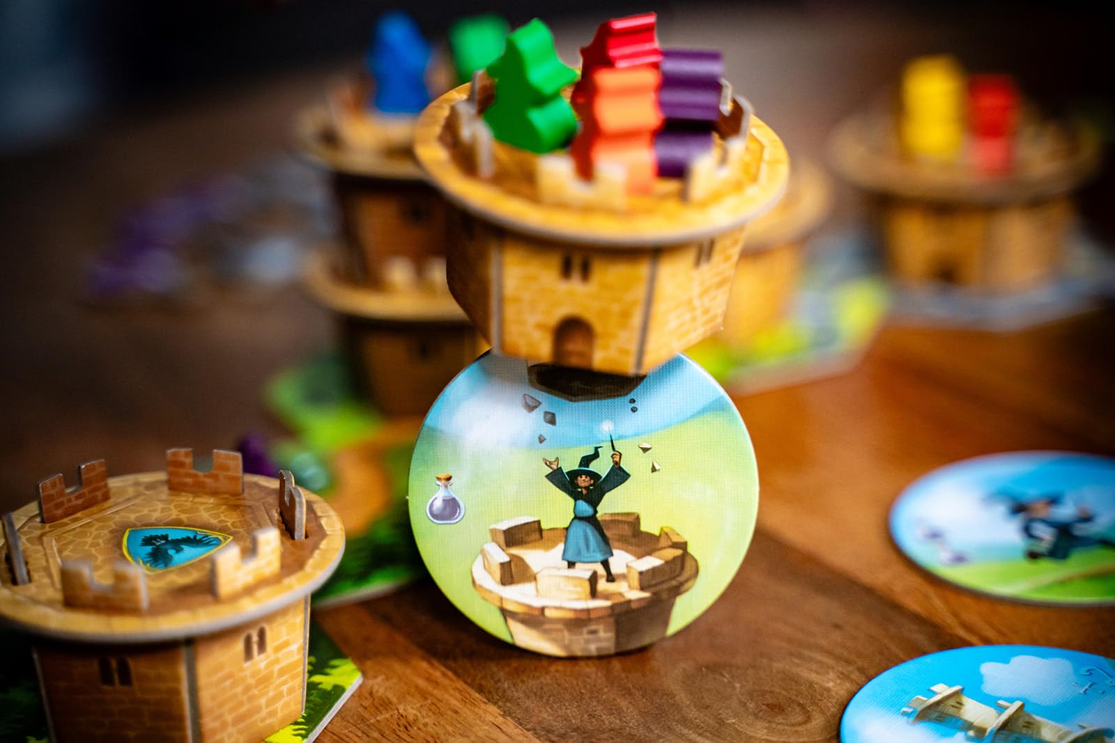 Capstone Games Wandering Towers – Strategy Board Game for 2-6 Players, 30 Minutes