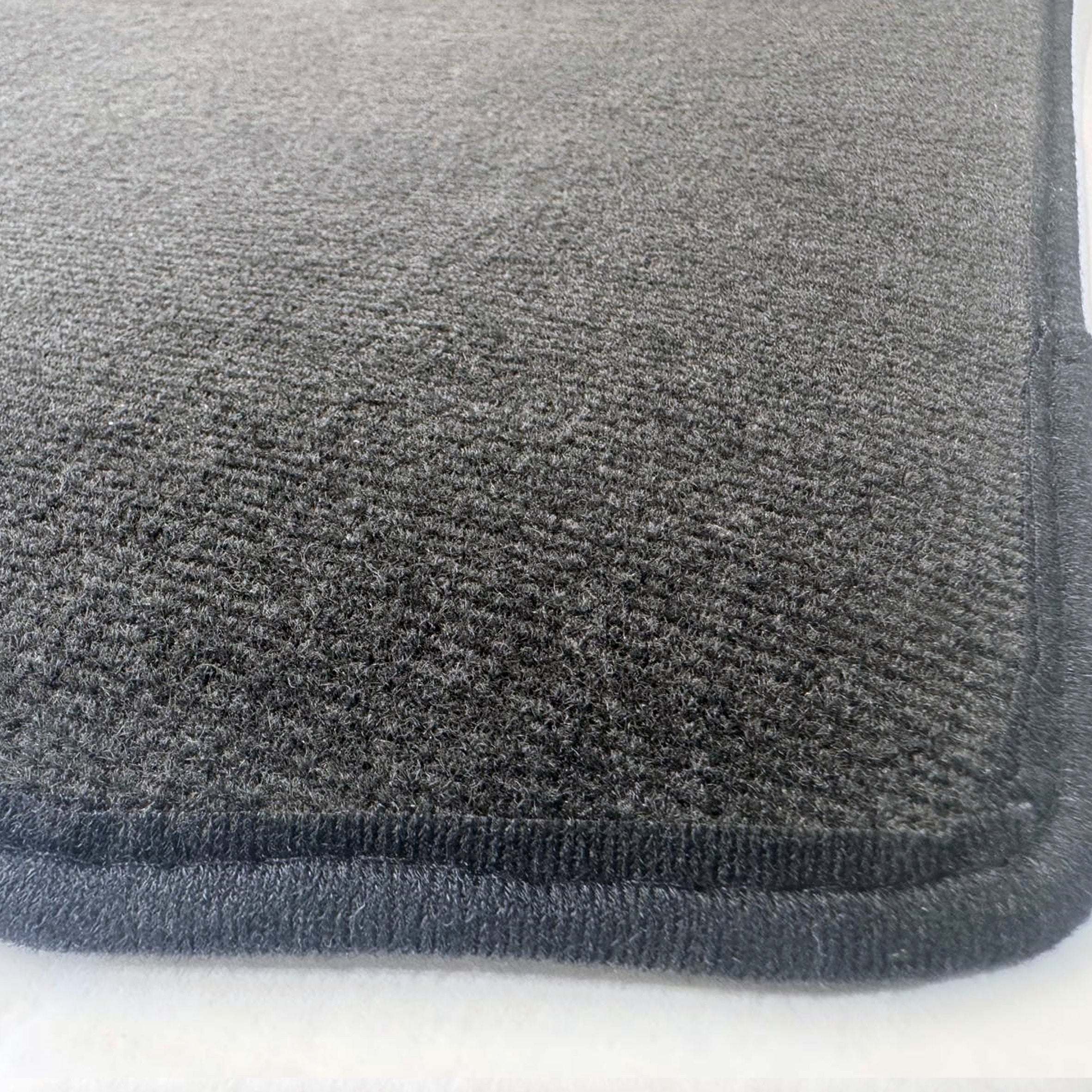 VW POLO HATCHBACK / SALOON 2009 TO 2018 - CAR MAT SET