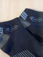 2 PAIRS OF ANKLE SOCKS