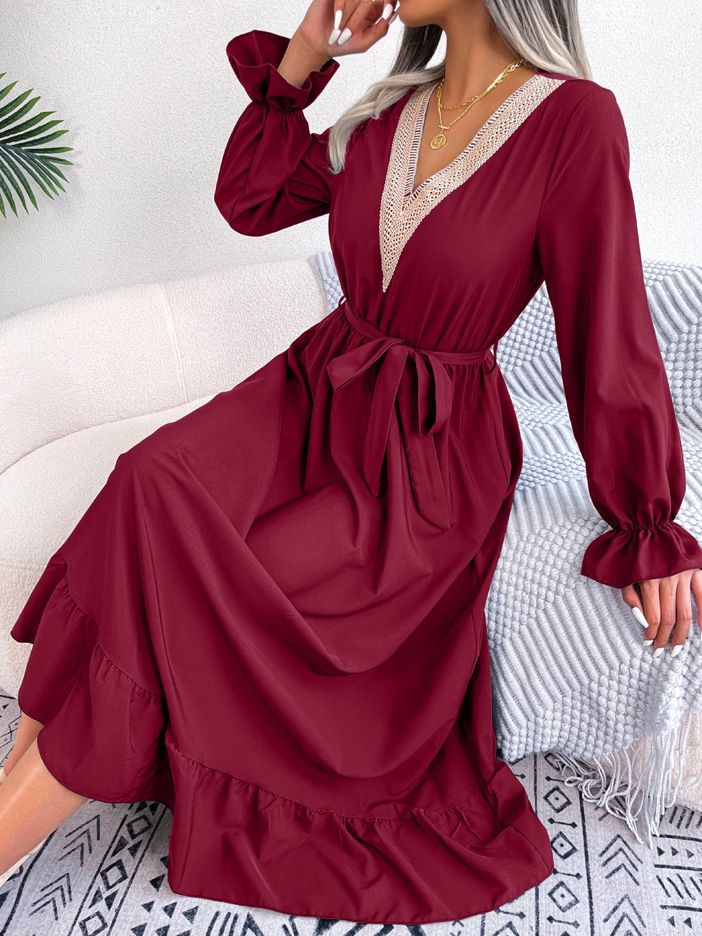 Women's Elegant V-Neck Lace Waist-Defined Hem Ruffle Maxi Dress