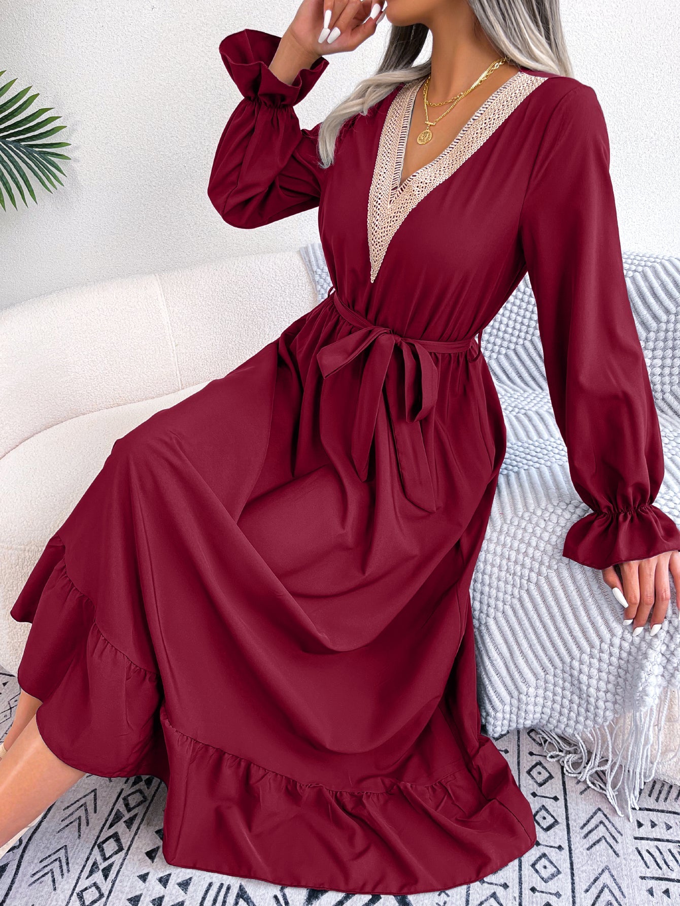 Women's Elegant V-Neck Lace Waist-Defined Hem Ruffle Maxi Dress