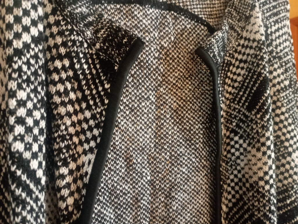 WOMEN'S GEORGE 3/4 JACKET Medium size BLACK AND WHITE