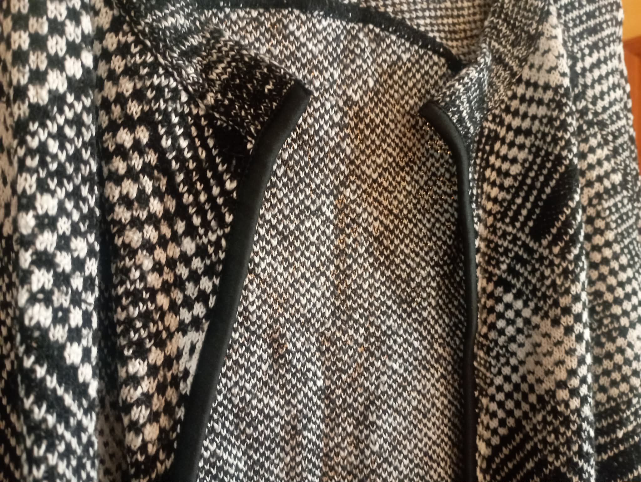 WOMEN'S GEORGE 3/4 JACKET Medium size BLACK AND WHITE