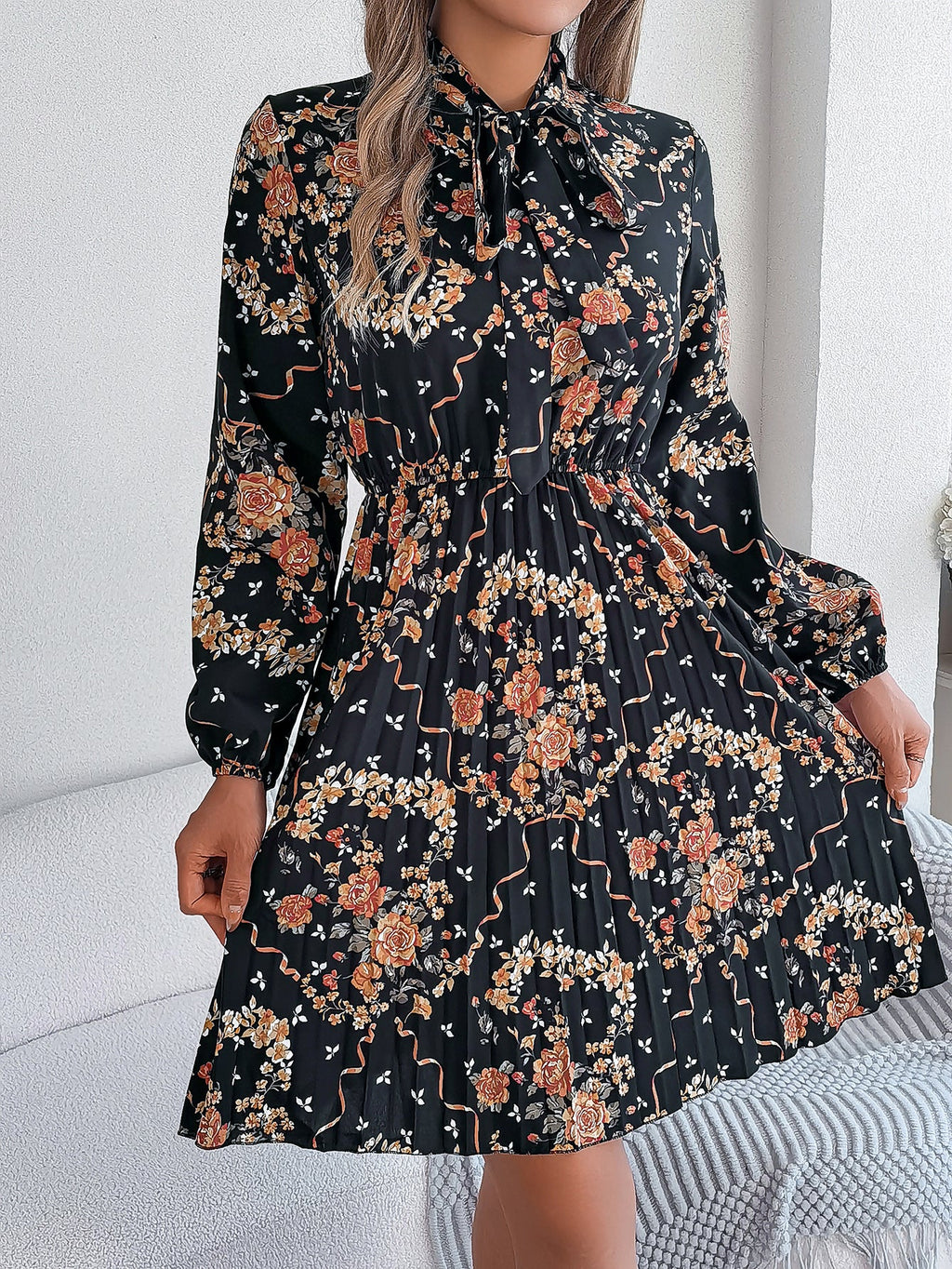 Women's Elegant Floral Tie-Waist Long Sleeve Pleated Maxi Dress