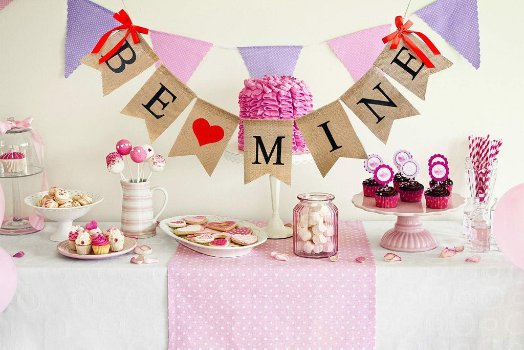 CNVOILA Be Mine Burlap Valentine Banner with 28-Piece Felt Heart Garland