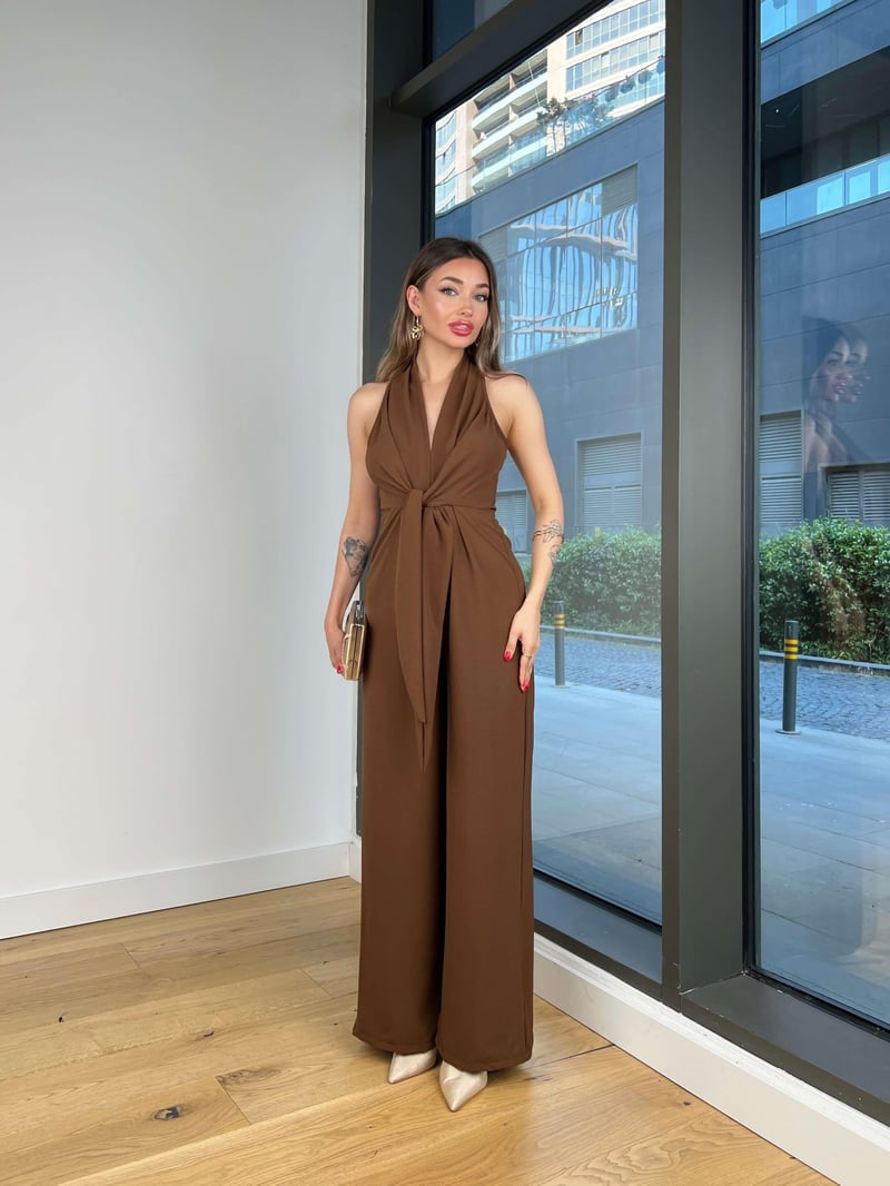 Neck-strap Lace-up Sleeveless Waist-cinching Top Sexy Jumpsuit