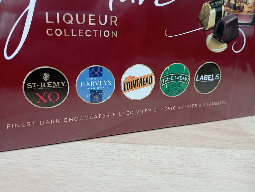 FAMOUS NAMES SIGNATURE LIQUEUR COLLECTION CHOCOLATES 185G
