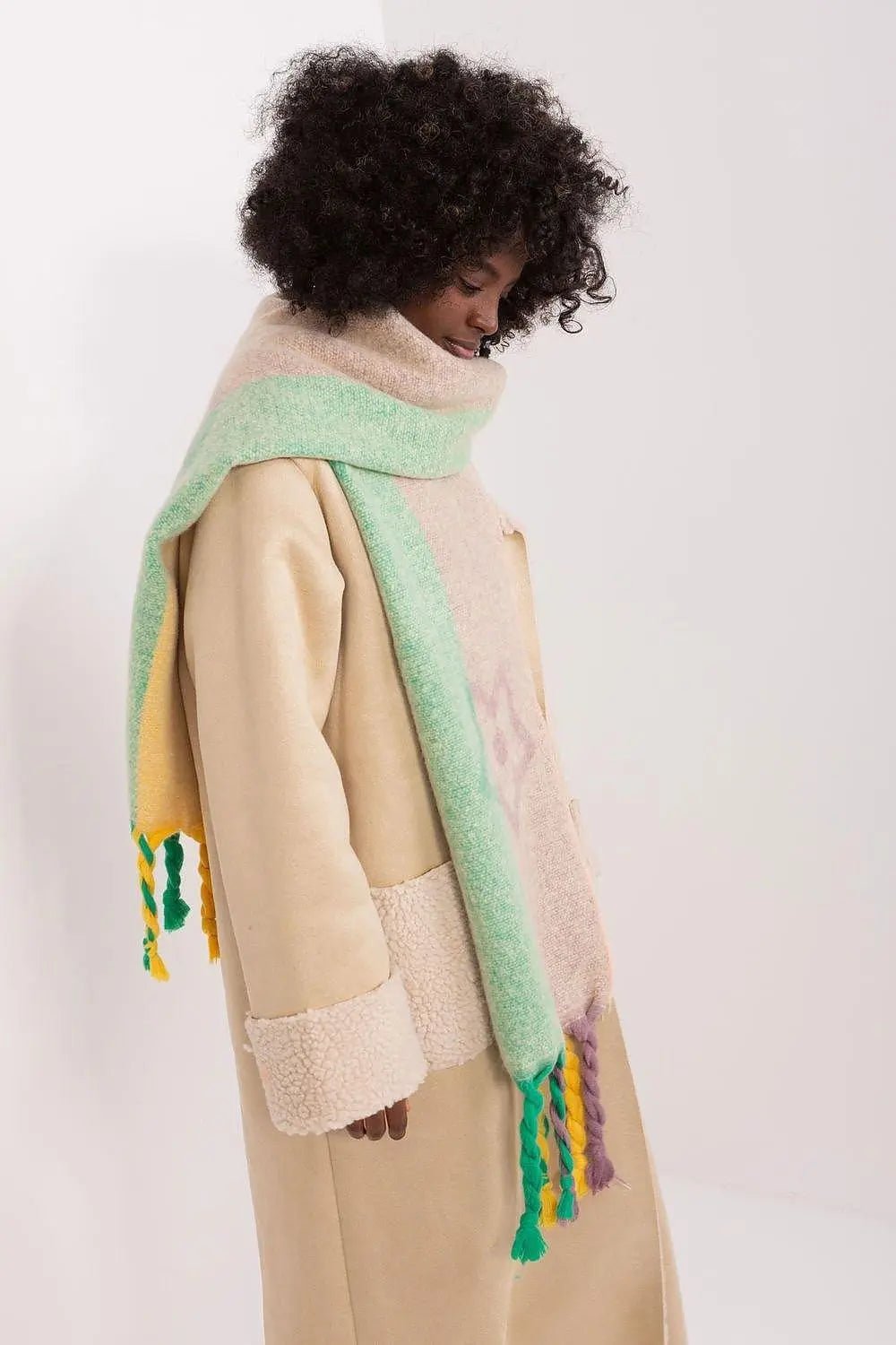 Decorative Stripe Scarf – Soft, Stylish & Cold-Weather Ready