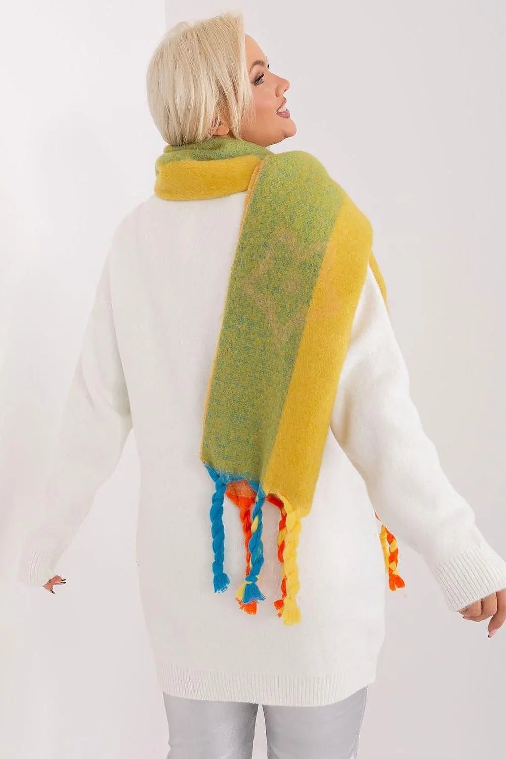Decorative Stripe Scarf – Soft, Stylish & Cold-Weather Ready