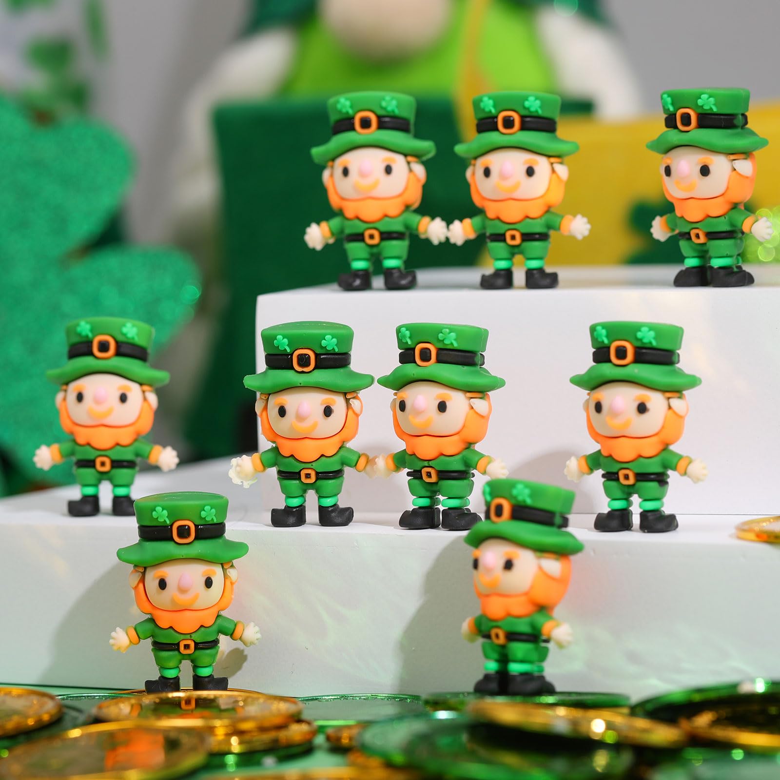DoubleFill 100 Pcs St. Patrick's Day Mini Leprechaun Figurines – Party Decor & Favors