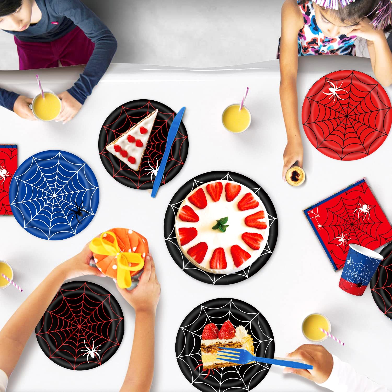 DreamCatching Spider Party Supplies — 20 Plates, 20 Napkins, 1 Tablecloth | Spider Theme Birthday Party Decorations