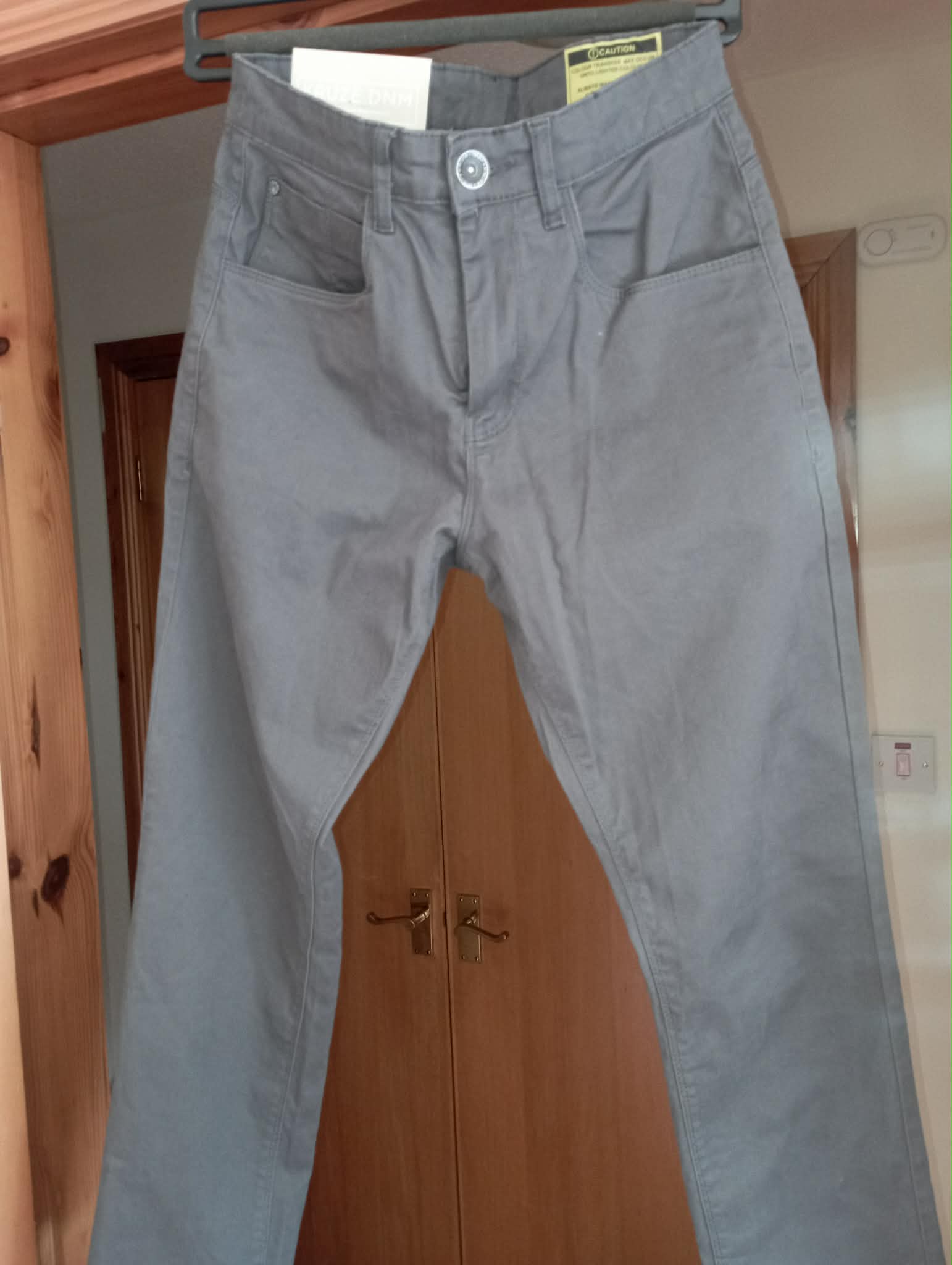 NEW with tag - MENS KRUZE DNM size 28s GREY
