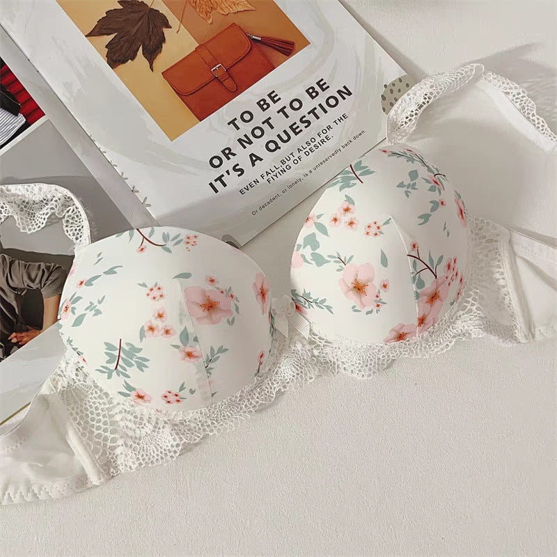 Plus Size Traceless Printed Underwear Women's Big Chest And Small Breast Holding