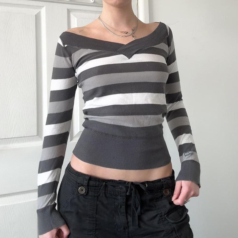 Figure-hugging Long-sleeve Base Sweater With Striped V-neck