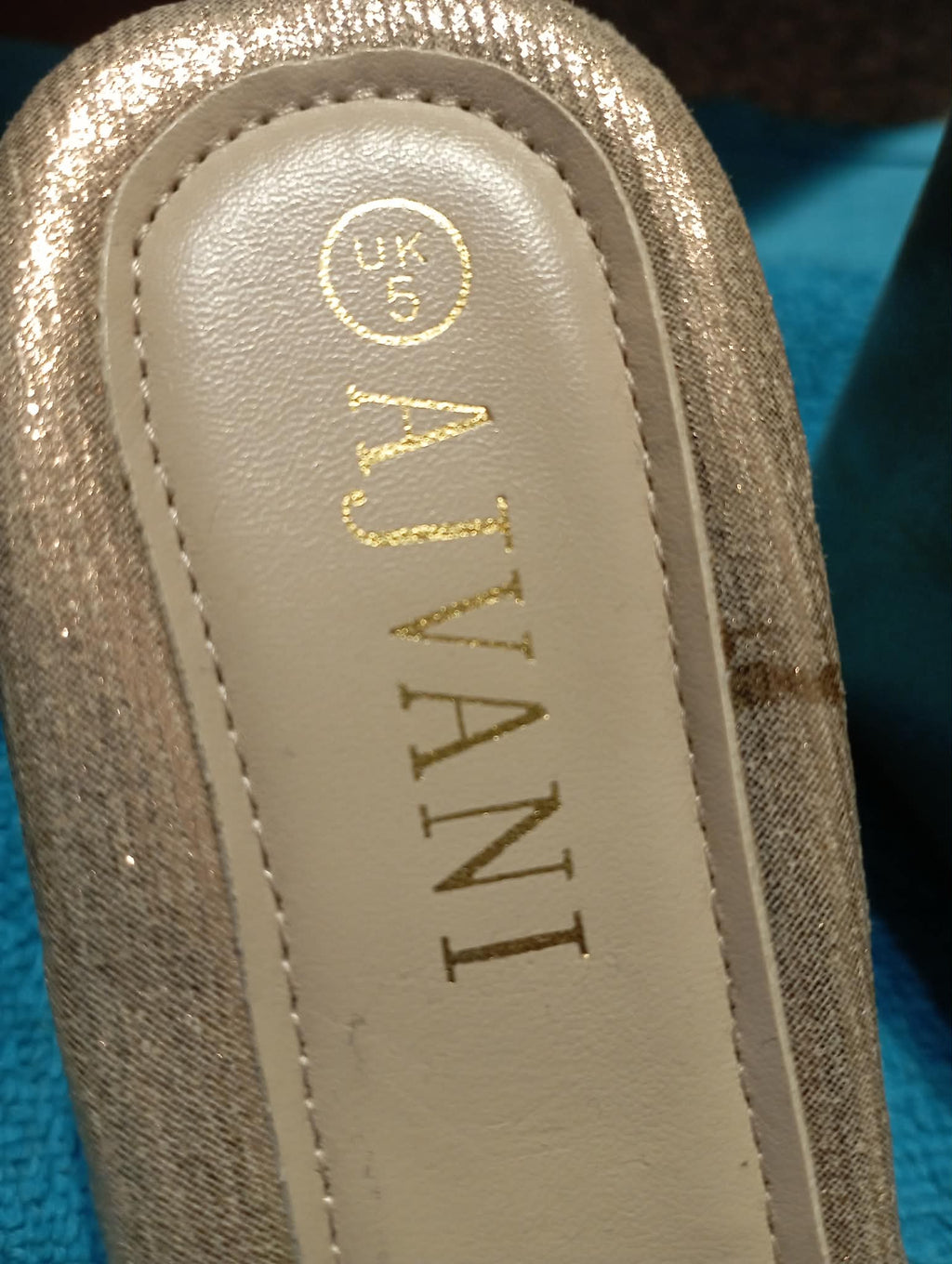 WOMEN'S NEW AJVANI SLIP ON GOLD SHINNY SHOES (5UK)