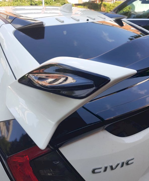 Maxton Design - WING (MAIN SPOILER) SIDE EXTENSIONS HONDA CIVIC MK10 TYPE-R (2017-UP)