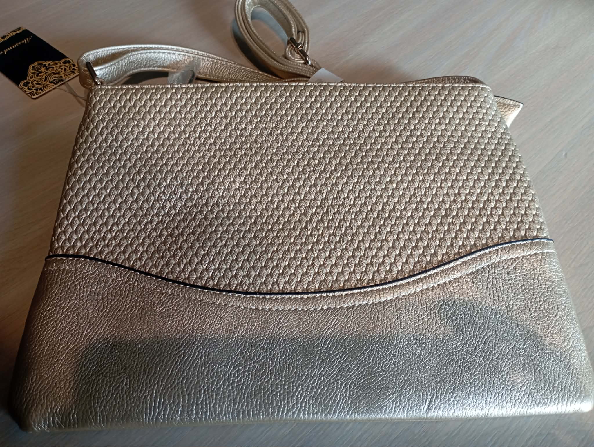 WOMEN'S ALLESSANDRO GOLDEN BAG (NEW)