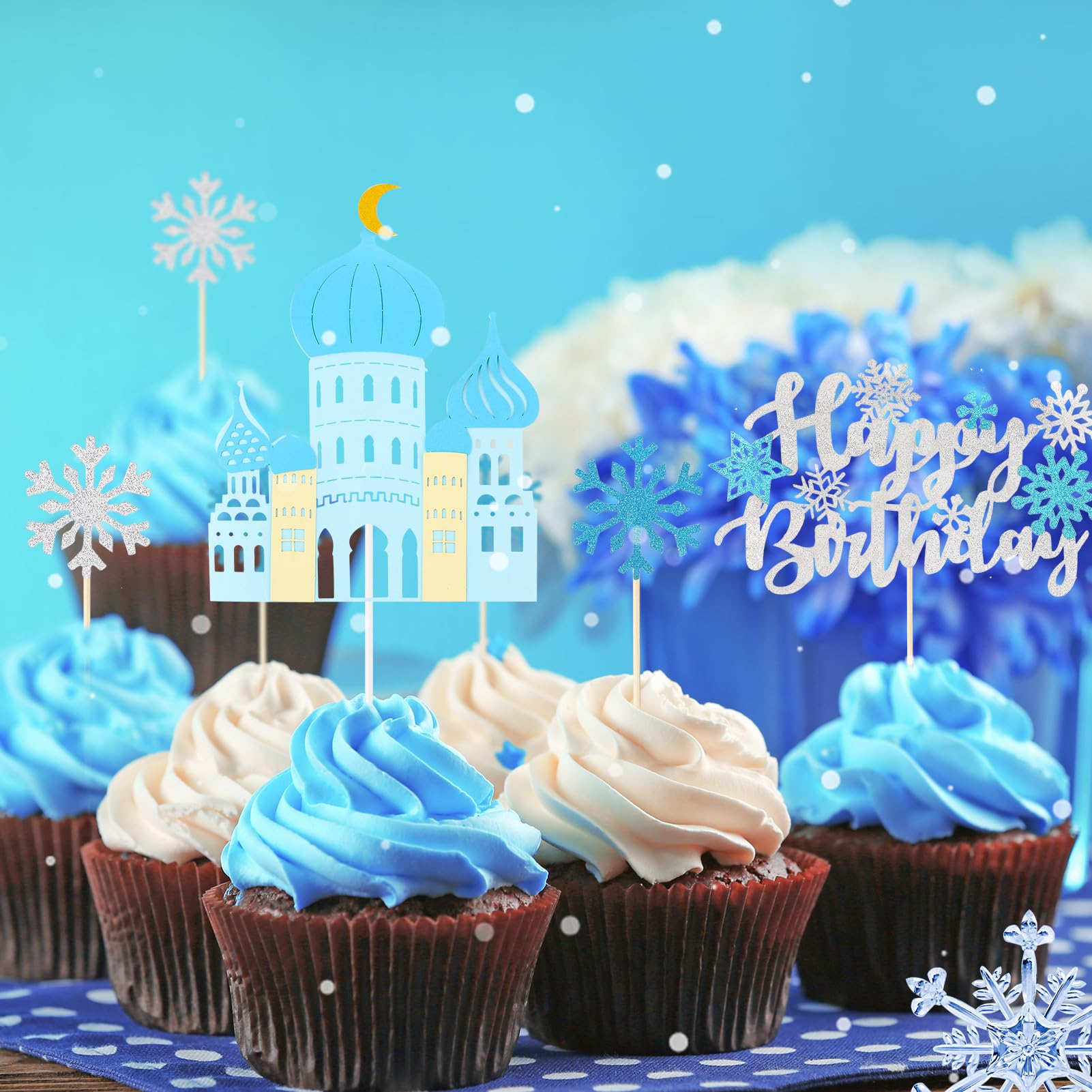 Guiqulai 52-Piece Winter Wonderland Cake Topper Set – Penguin, Snowflake, Reindeer & Castle Decor