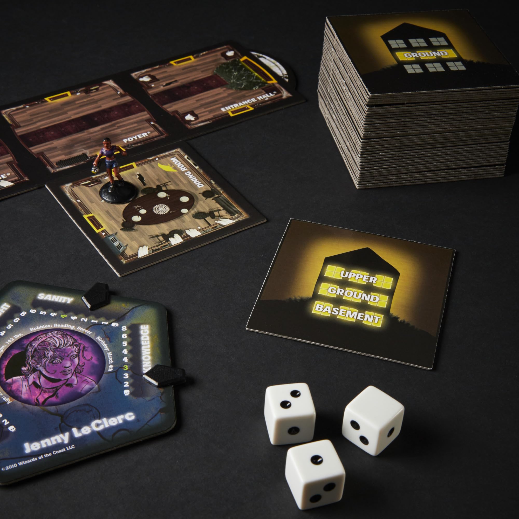 Hasbro Gaming Avalon Hill Betrayal at House on the Hill Second Edition — Cooperative Board Game for 3-6 Players (Ages 12+)