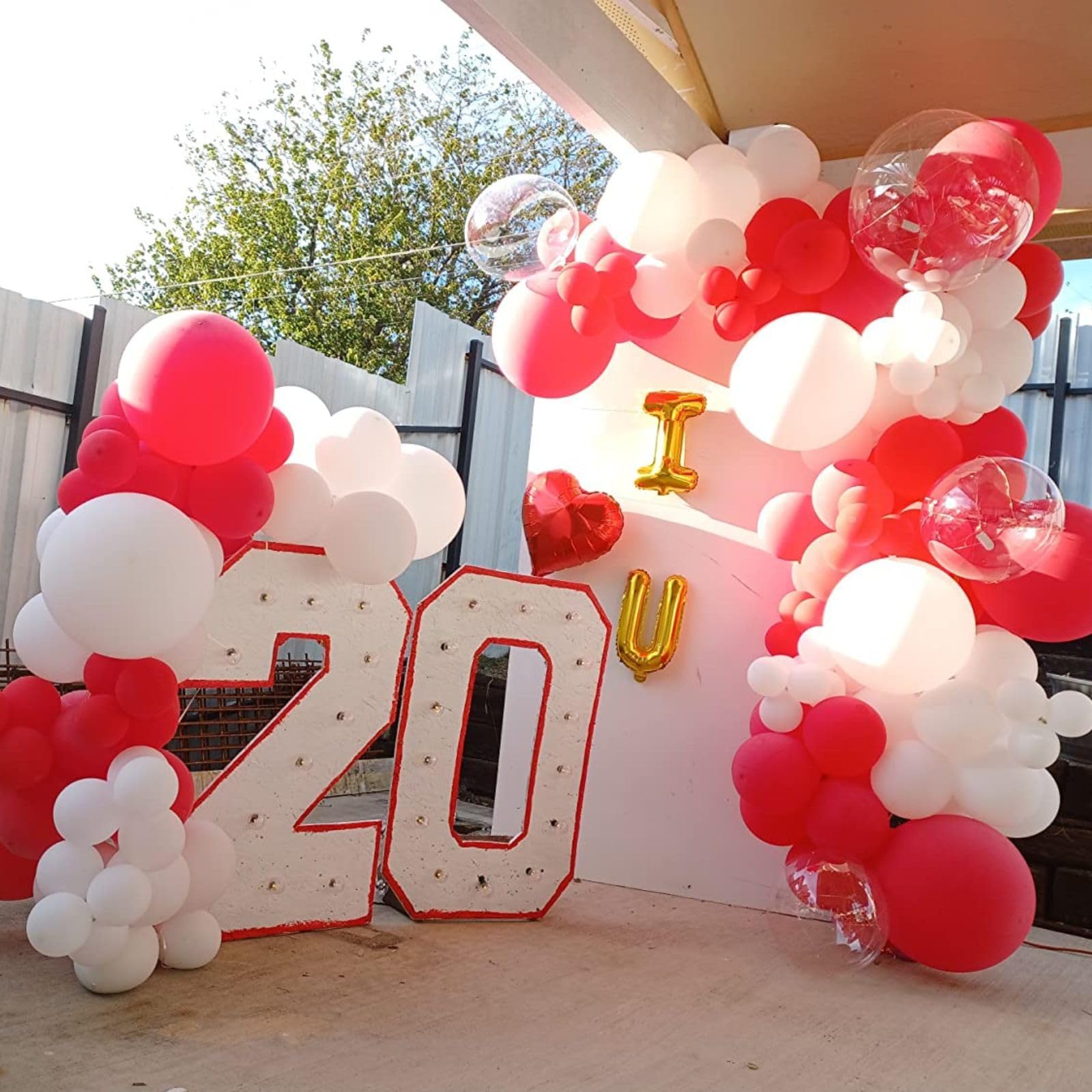 Hilavo Red Balloons Set – 35pcs, 12-inch, Metallic & Confetti for Weddings & Parties
