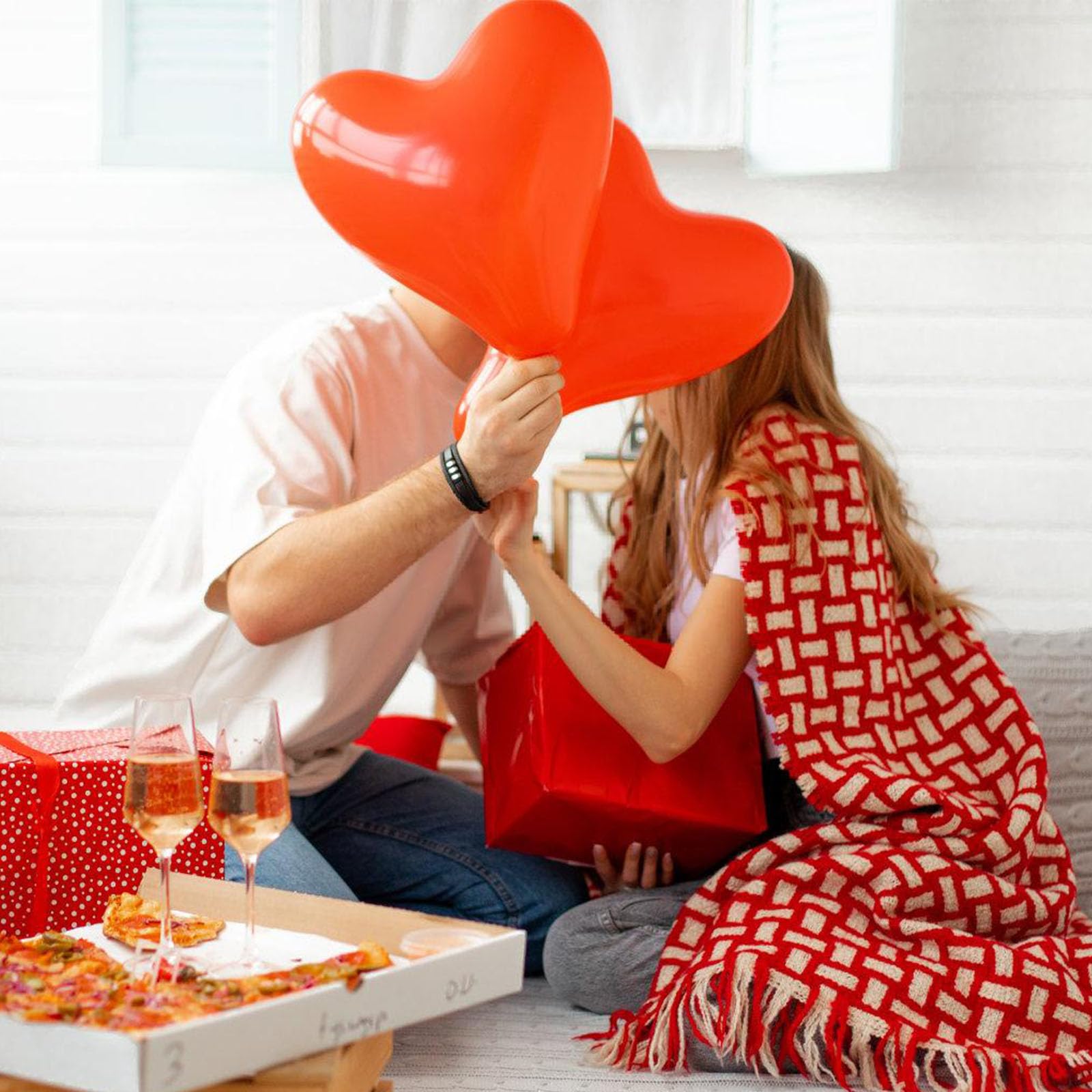 IROUHOR Valentines Day Balloons Decorations Kit – I Love You & Heart Balloons with 1000 Red Silk Petals