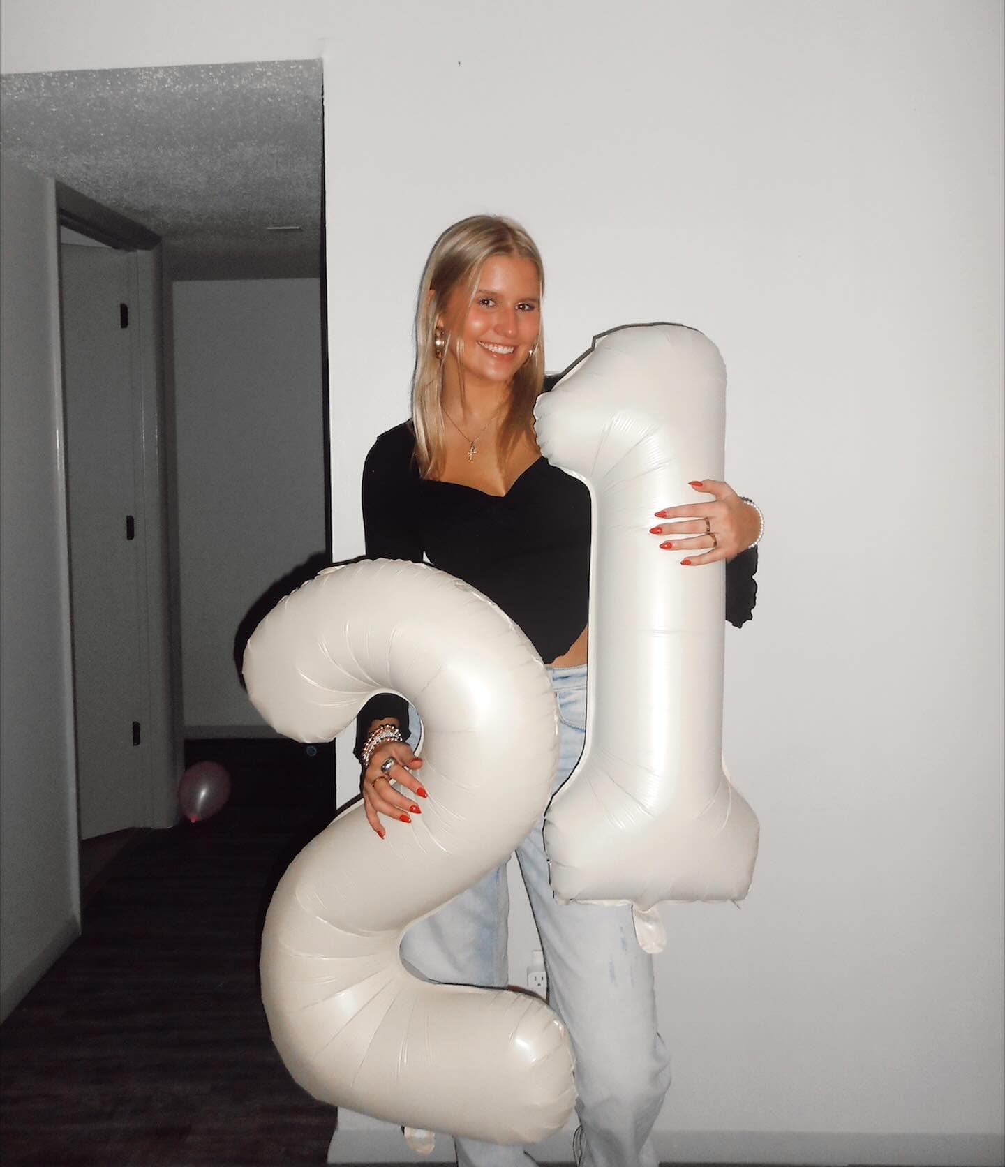 IWERP 21 Balloon – Cream 40-Inch 21st Birthday Balloons for Men & Women