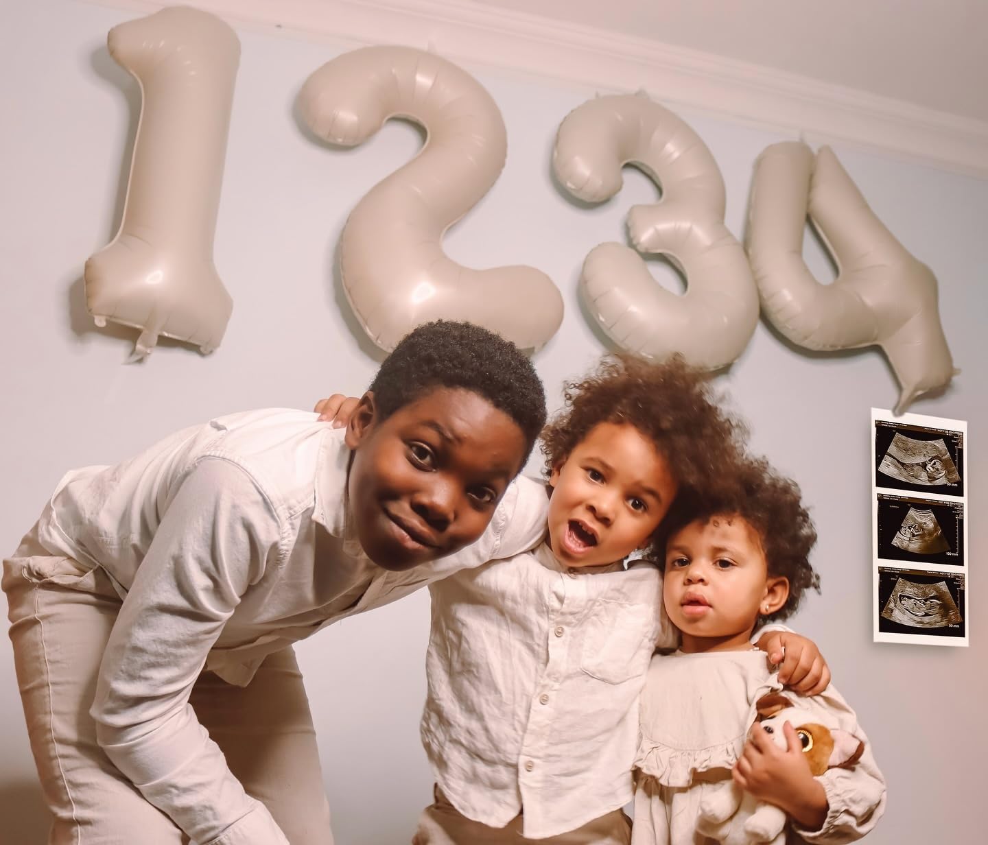 IWERP 13-Number Cream Balloon — 40-Inch Birthday Balloons for 13th or 31st Milestones