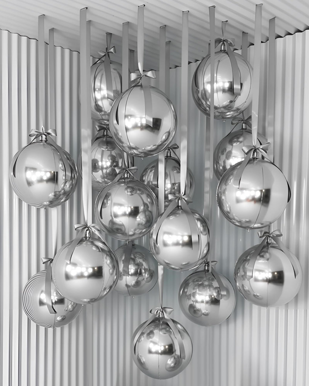 Jenaai 30-Count 22-Inch Silver Round Foil Balloons with Satin Bows – Giant Party Decoration Set