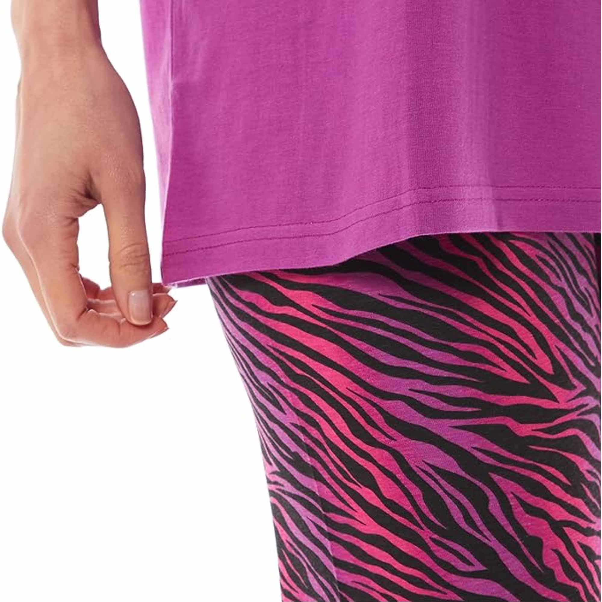 Daisy Dreamer Ladies Oversized Cotton T Shirt And Leggings PJ Set With Giraffe And Zebra