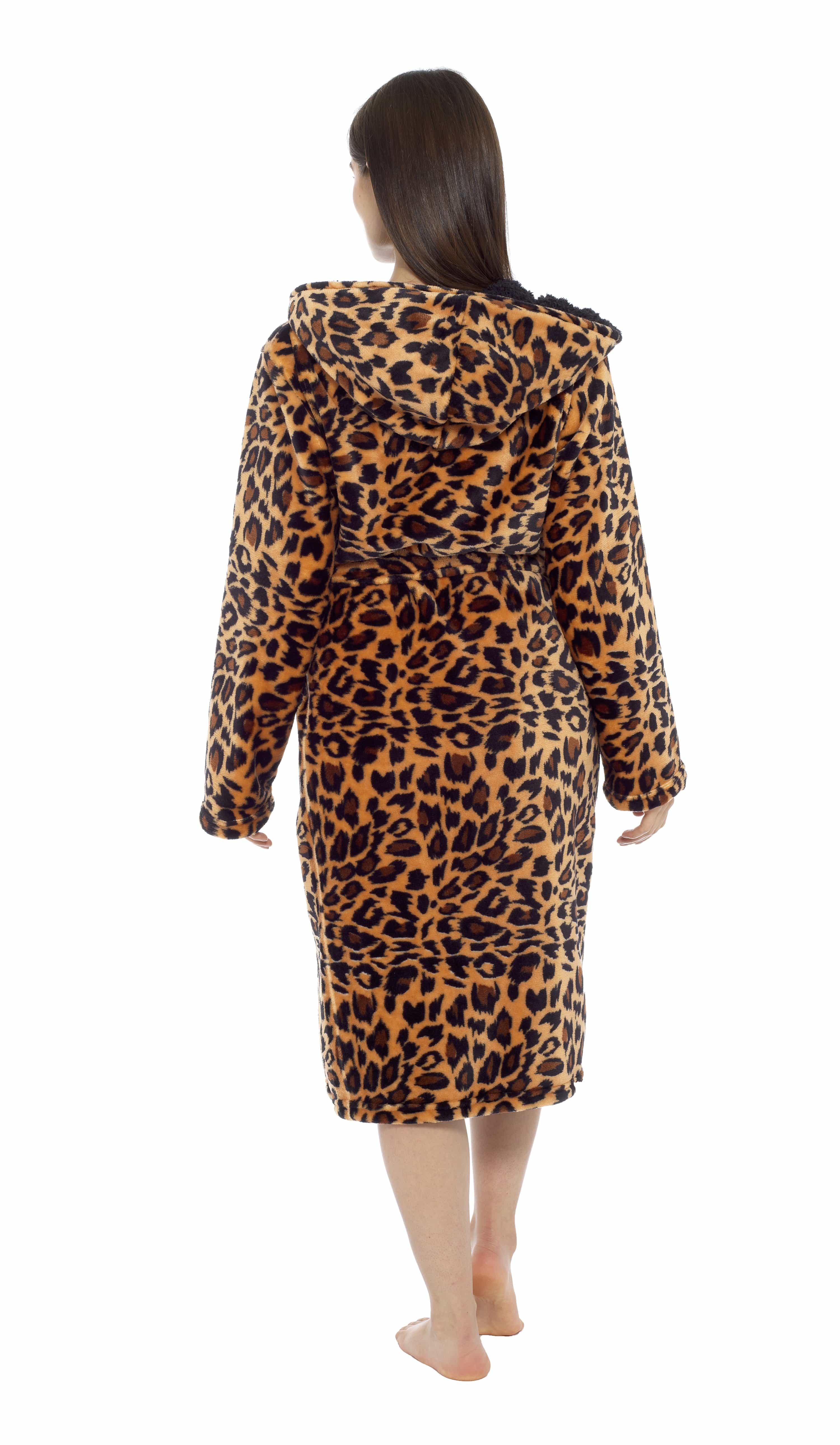 Daisy Dreamer Leopard Print Plush Fleece Hooded Bath Robe With Sherpa Fur Womens