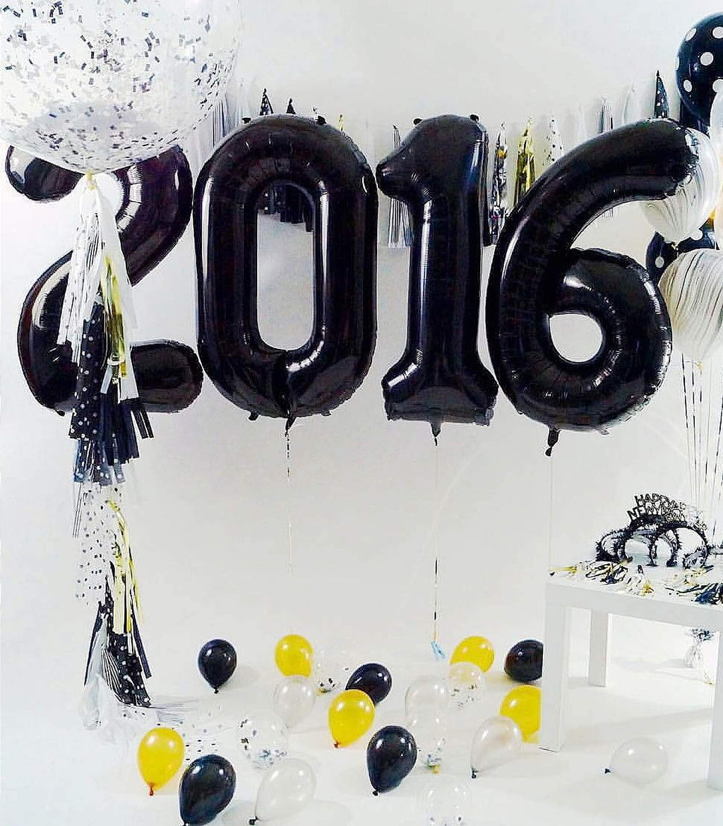LHOAVWE 40in Black 60-Number Balloons – Giant Foil Mylar 60th Birthday Backdrop