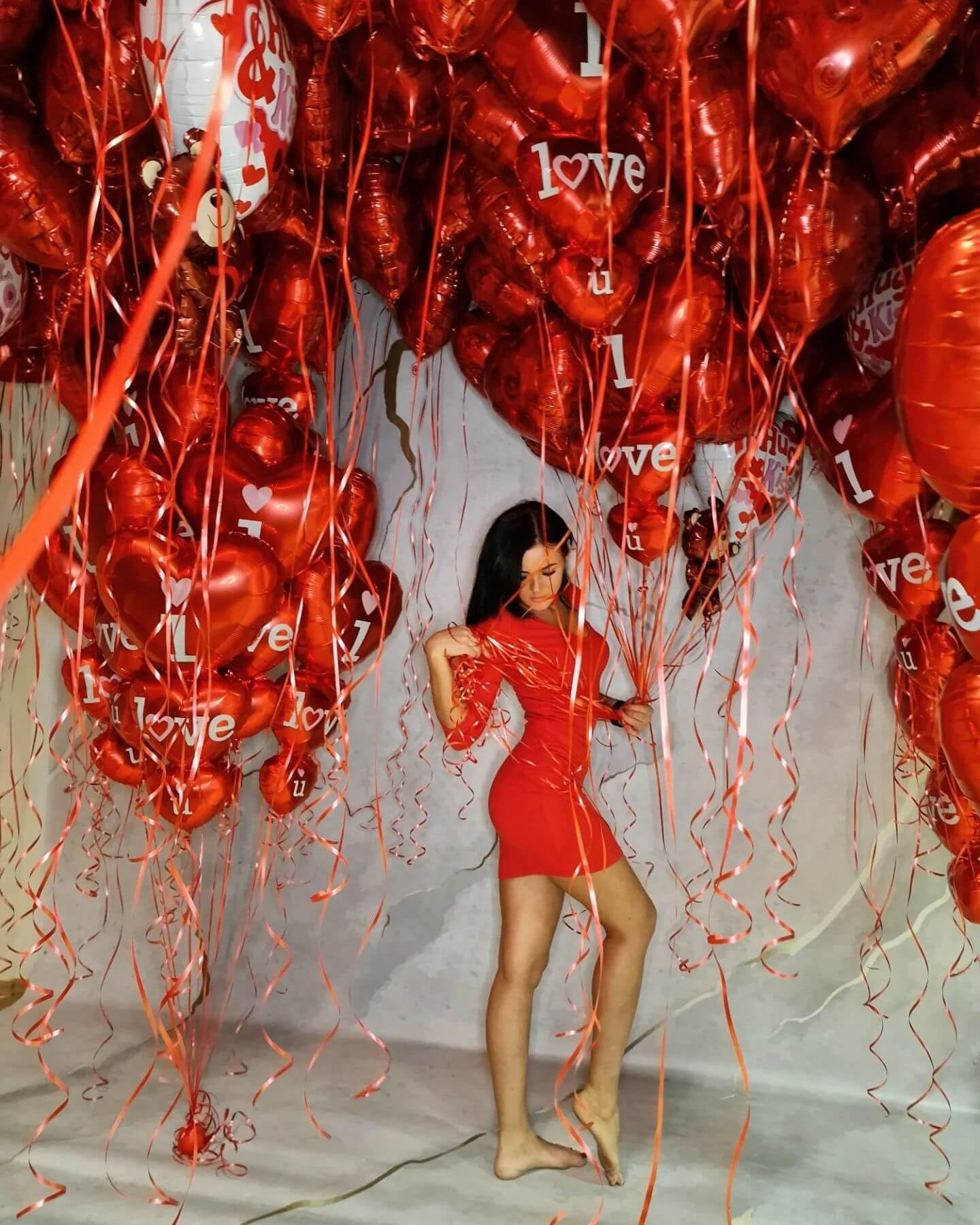 LHOAVWE 7-Piece Red Heart Balloons – I Love You Valentine Set