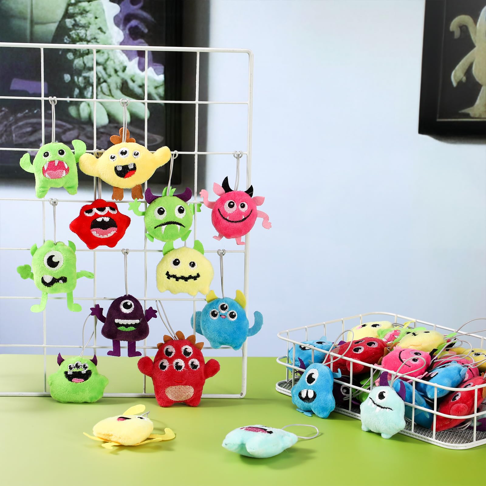 Libima 90 Pcs Valentine Mini Plush Keychains — Cute Devil Design Party Favors