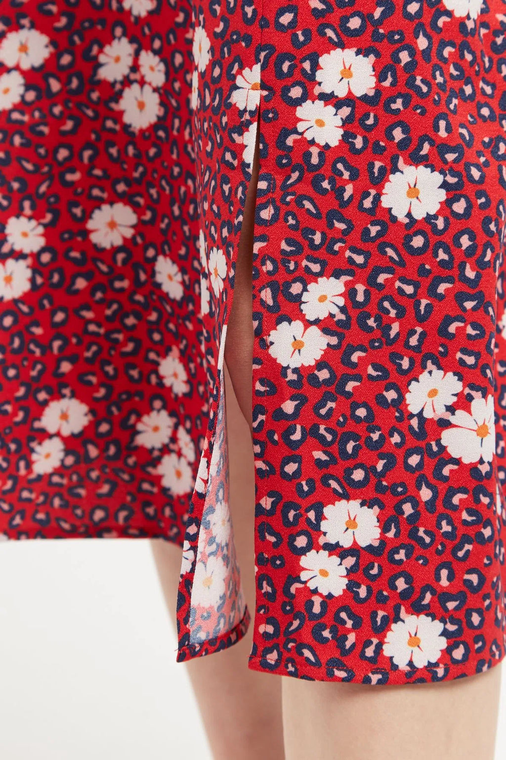 Louche Liv Roaring Daisy Print Long Sleeve Midi Dress Red