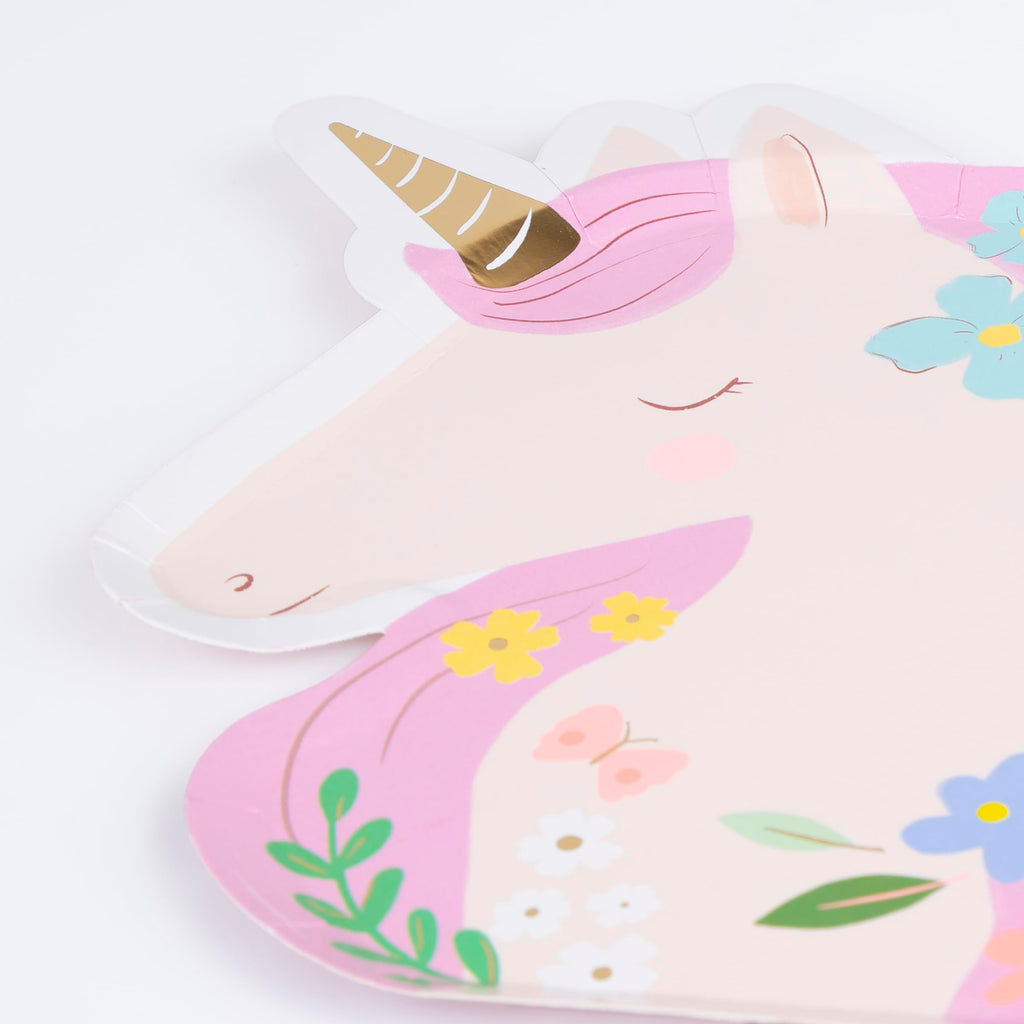 Meri Meri Meadow Unicorns Plates – Pack of 8, Disposable Unicorn Party Plates with Gold Foil