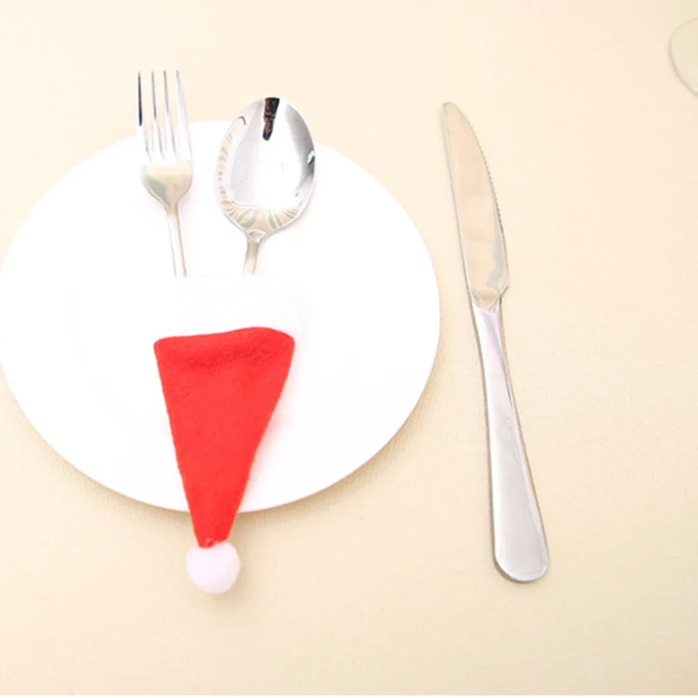 Mini Christmas Hat Cutlery Holders – Festive Tableware Bags for Holiday Dining & Decoration
