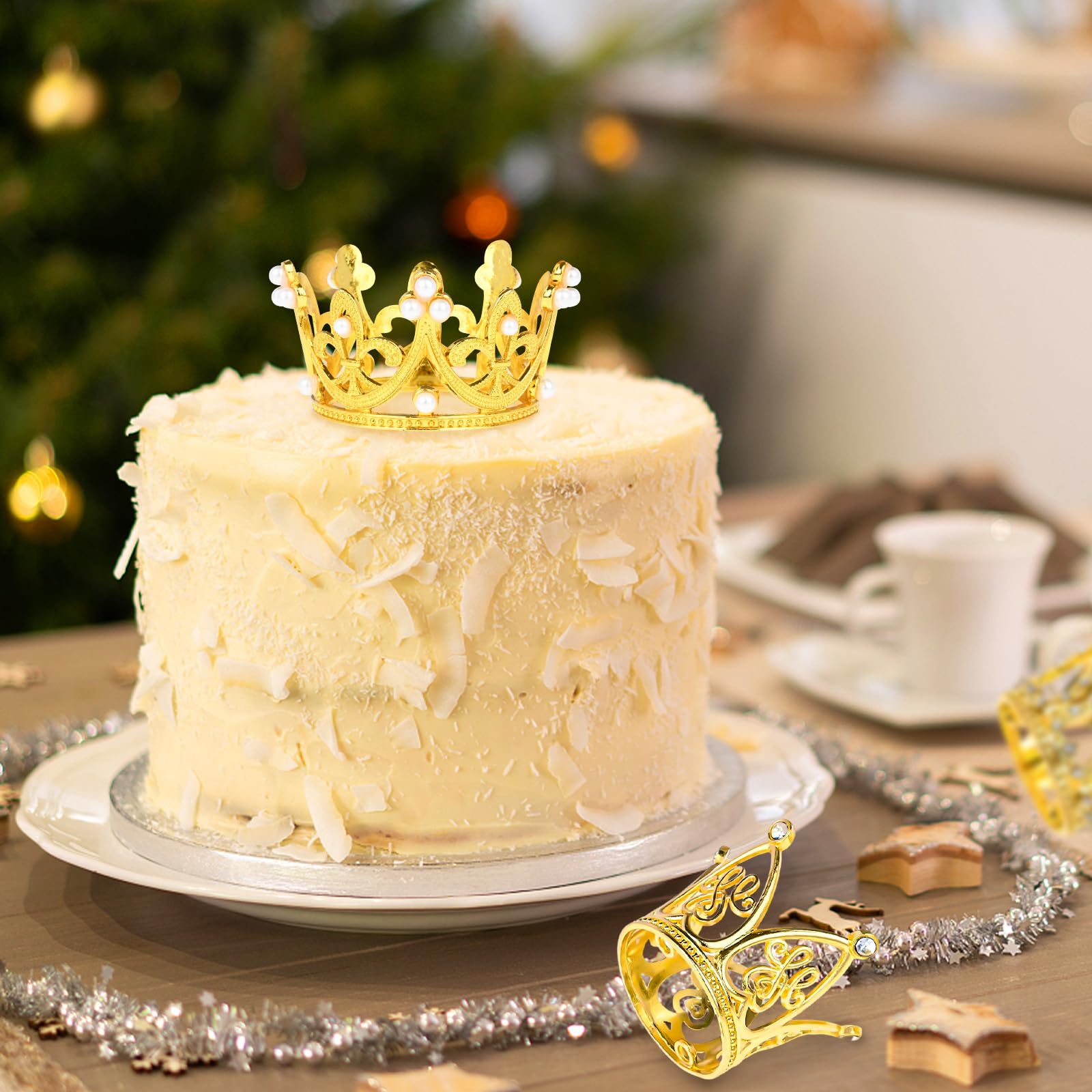 MJOGGOTT 30 Pcs Gold Crown Cake Toppers – Mini Crowns for Flower Bouquets, Weddings & Parties (3 Styles)