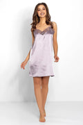Momenti Per Me feminine design v-neck nightgown