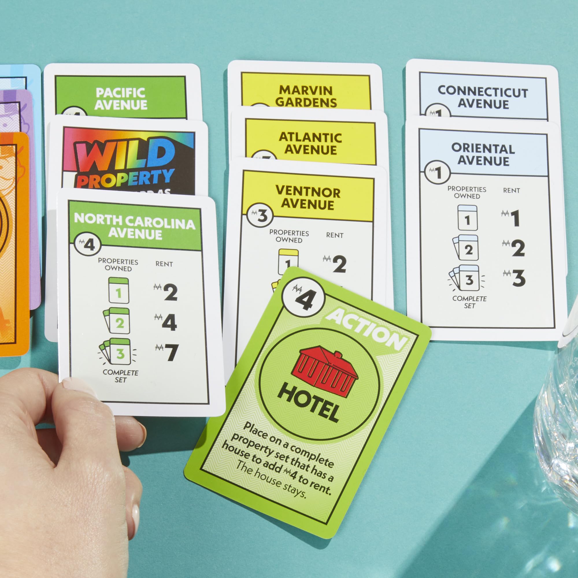 Monopoly Deal Card Game - English Version | Fast 15-Minute Real Estate Fun