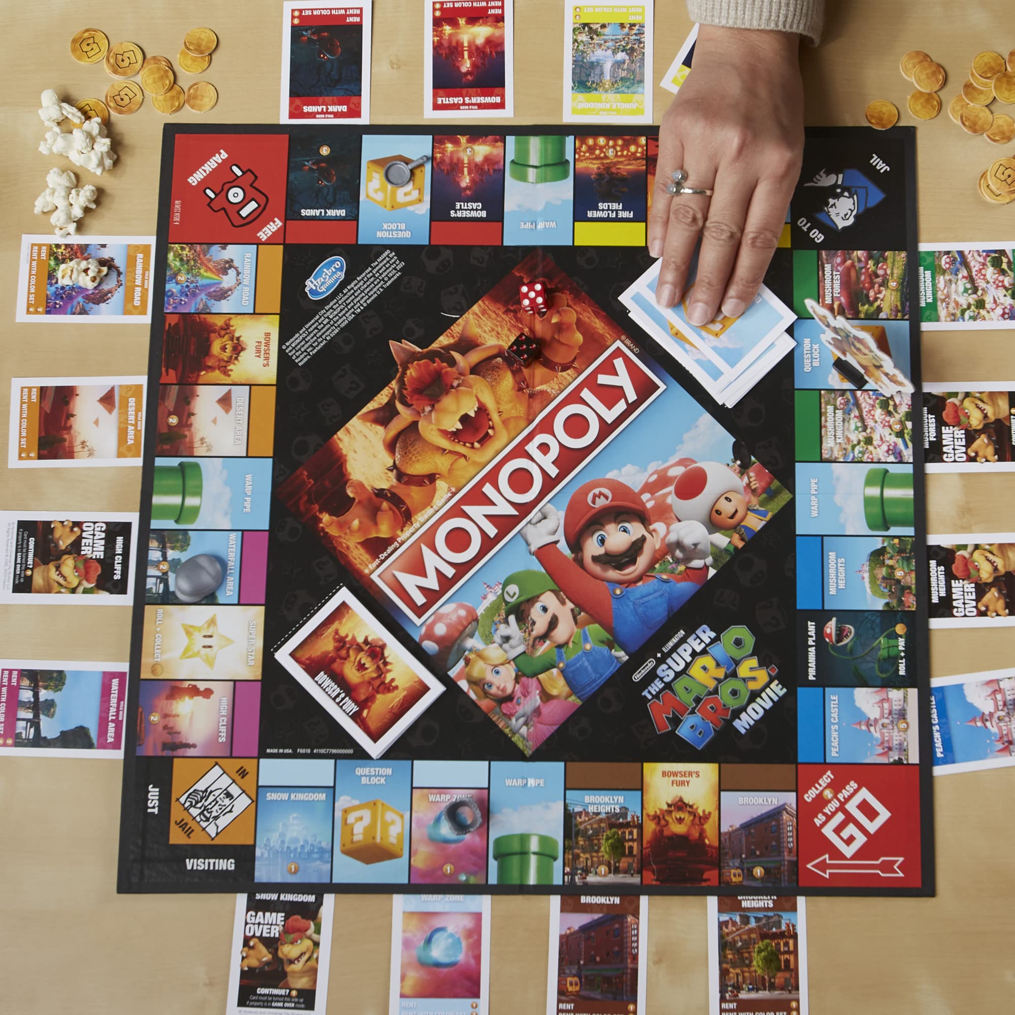 Monopoly The Super Mario Bros. Movie Edition – Family Board Game for Ages 8+ (Amazon Exclusive)