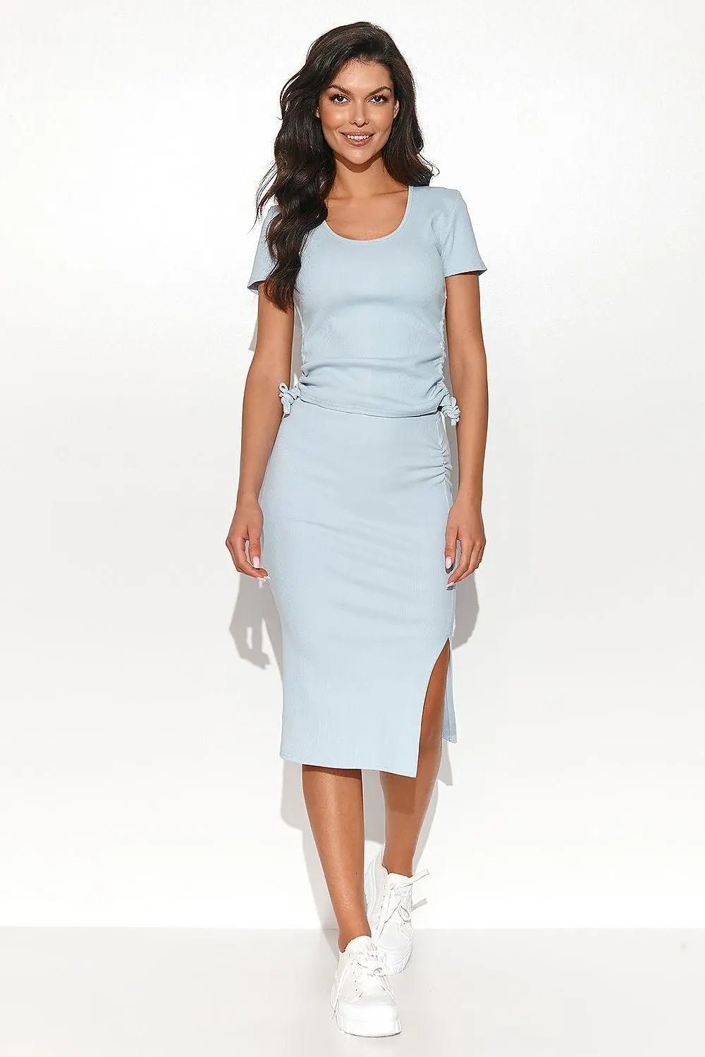 Numinou feminine blouse and skirt